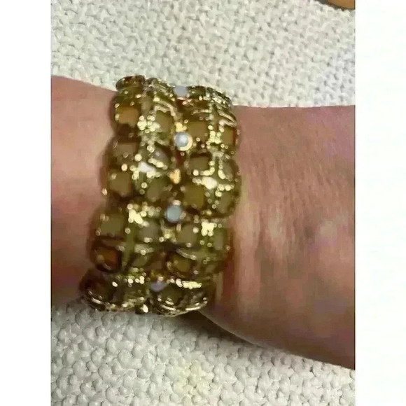 3 gold tone bracelets‎ - Picture 3 of 4